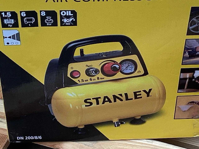 Stanley d200/8/6 luchtcompressor 1,5 pk, draagbaar, 8 bar, met accessoires - afbeelding 2 van  7