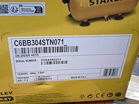 Stanley d200/8/6 luchtcompressor 1,5 pk, draagbaar, 8 bar, met accessoires - afbeelding 5 van  7