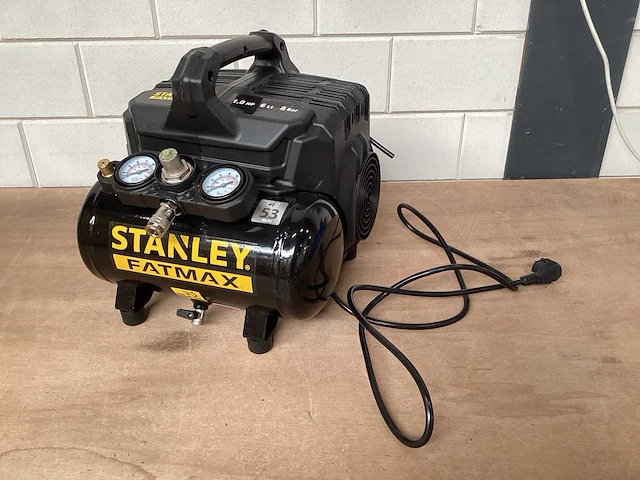 Stanley fatmax compressor 1 pk, 8 bar - afbeelding 1 van  5