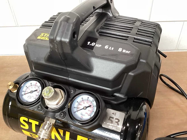 Stanley fatmax compressor 1 pk, 8 bar - afbeelding 4 van  5