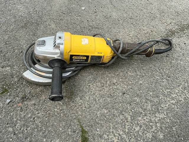 Stanley fatmax fme841 haakse slijpmachine - afbeelding 1 van  4