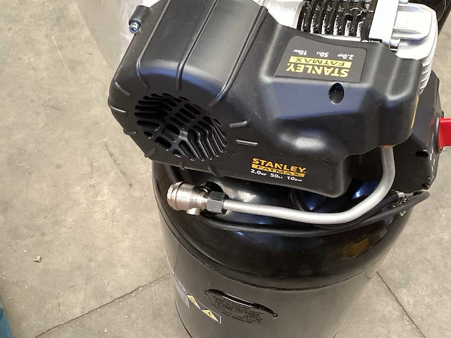 Stanley fatmax hy227/10/50v luchtcompressor 2 pk, 10 bar, 50 liter - afbeelding 5 van  7
