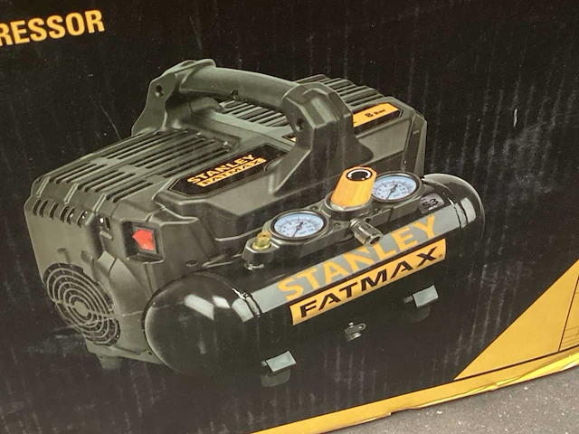 Stanley fatmax luchtcompressor 1 pk, 8 bar, draagbaar - afbeelding 1 van  4