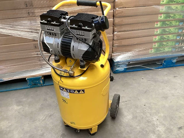 Stanley luchtcompressor 1 pk 8 bar - afbeelding 1 van  4