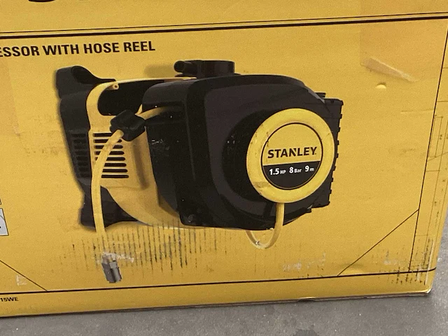 Stanley luchtcompressor 1,5 pk 10 bar, wandmontage - afbeelding 1 van  3