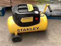 Stanley luchtcompressor 1,5 pk 8 bar, beschadigd - afbeelding 1 van  4