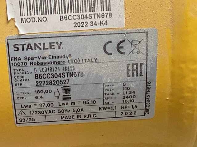 Stanley luchtcompressor 1,5 pk 8 bar, beschadigd - afbeelding 4 van  4
