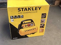 Stanley luchtcompressor 1,5 pk 8 bar, met accessoires - afbeelding 1 van  5