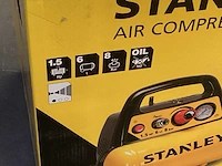 Stanley luchtcompressor 1,5 pk 8 bar, met accessoires - afbeelding 2 van  5