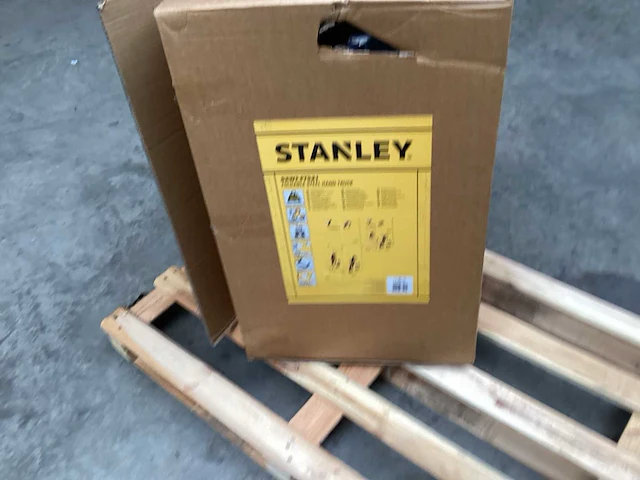 Stanley sxwt-ft521 trap steekwagen, 120 kg - afbeelding 2 van  4