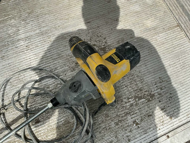 Stanley type 2 betonmixer - afbeelding 1 van  2