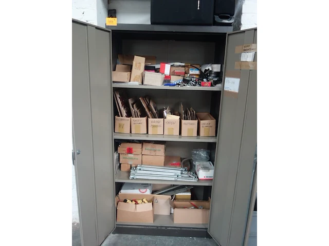 Stansmachine bobst - afbeelding 22 van  31