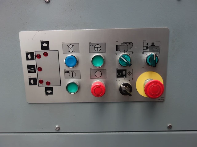 Stansmachine bobst - afbeelding 28 van  31