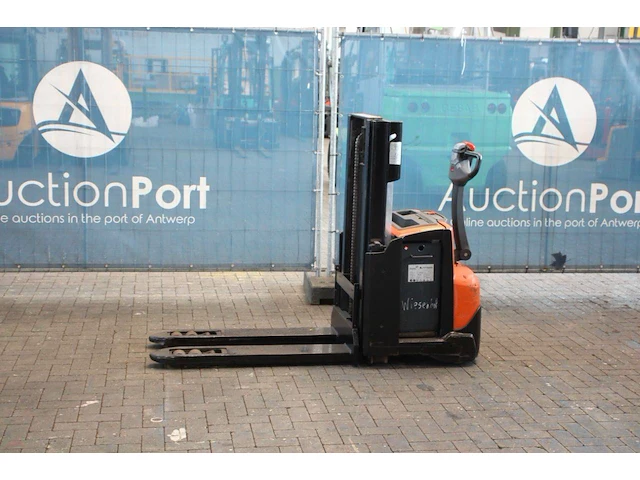 Stapelaar bt swe140l elektrisch 2000kg 2015 - afbeelding 1 van  1