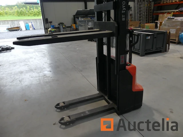 Stapelaar bt tyro she 100, perforator-breekhamer flex che 2-28 sds + - afbeelding 1 van  17