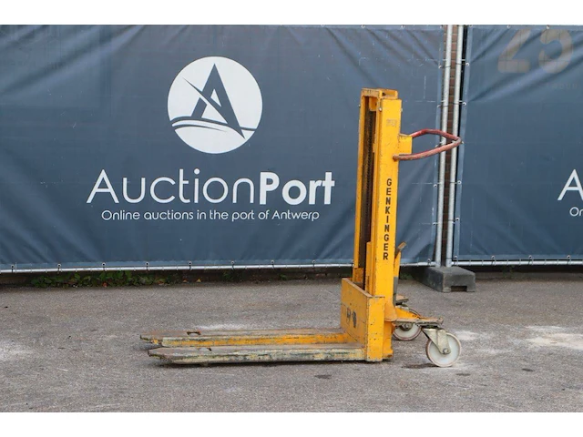 Stapelaar genkinger manueel 1000kg 1.88m - afbeelding 1 van  1
