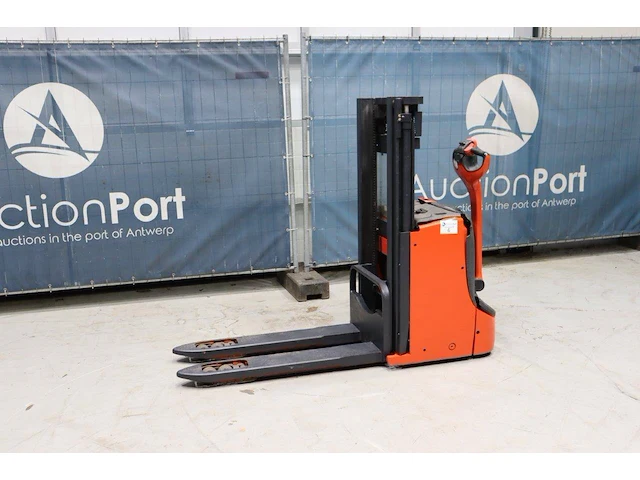 Stapelaar linde d08 elektrisch 800kg 2.11m 2014 - afbeelding 1 van  1
