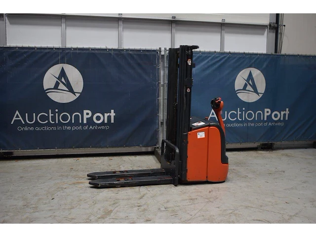 Stapelaar linde l14 elektrisch 1400kg - afbeelding 1 van  1