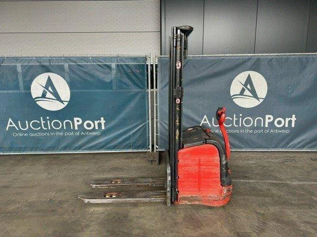 Stapelaar linde l16 elektrisch 1600kg 3.7m 2013 - afbeelding 1 van  1