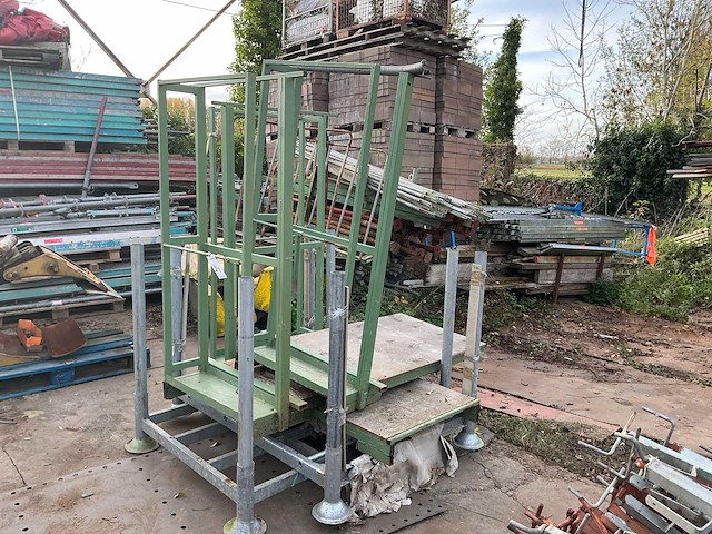 Stapeljukken en stapelsledes - afbeelding 1 van  4