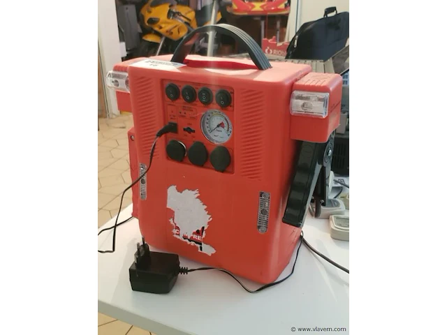Startbooster - afbeelding 1 van  1
