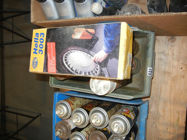 Startpiloot en verlichting hela in de doos - afbeelding 2 van  2