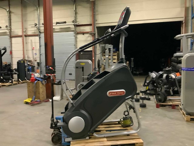Startrac commercial climbmill crosstrainer - afbeelding 5 van  5