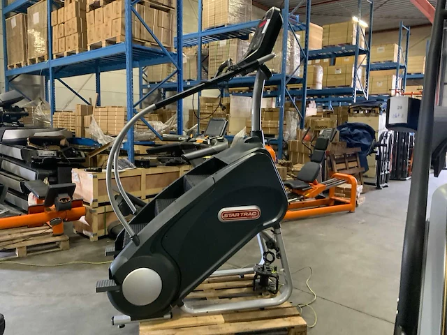 Startrac commercial climbmill stepper - afbeelding 1 van  6