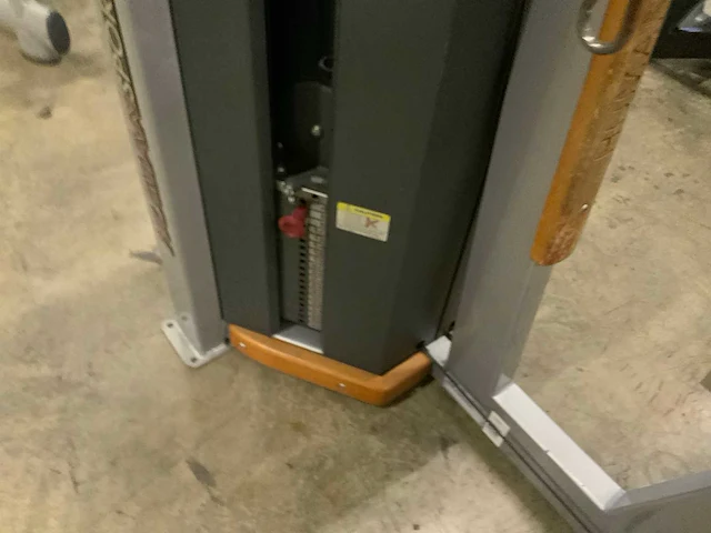 Startrac human sport total delt rear row krachtstation - afbeelding 3 van  8