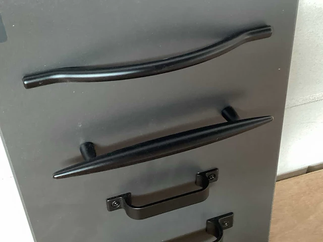 Starx display met deur- en ladegrepen (3x) - afbeelding 2 van  4