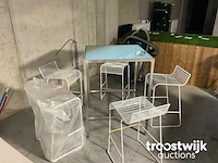 Statafel met 5 barstoelen - afbeelding 2 van  2