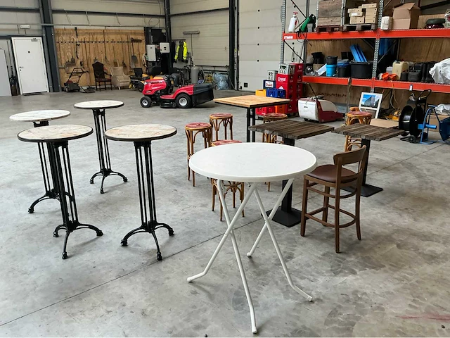 Statafels en stoelen (7x) - afbeelding 5 van  6