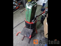 Statief, jerrycan, vetpomp, motorhouder, lege trommel - afbeelding 1 van  6