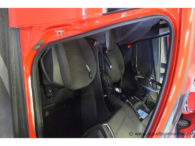Stationwagen ford focus, diesel, 1499cm,88kw, 1e inschr 11/12/15, wf06xxgcc6fm44069, 63337km, co²-uitstoot 109g/km,euro6b, kenteken i+ii, gelijkvormigheidsattest, keuringtot 11/12/23, 2sleutels - afbeelding 2 van  16