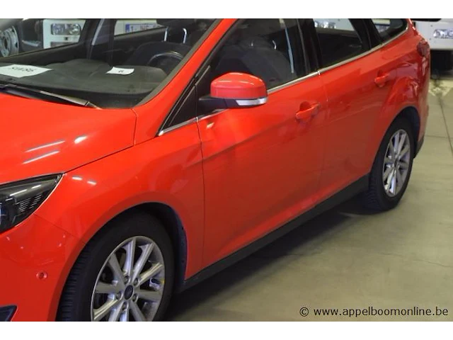 Stationwagen ford focus, diesel, 1499cm,88kw, 1e inschr 11/12/15, wf06xxgcc6fm44069, 63337km, co²-uitstoot 109g/km,euro6b, kenteken i+ii, gelijkvormigheidsattest, keuringtot 11/12/23, 2sleutels - afbeelding 9 van  16