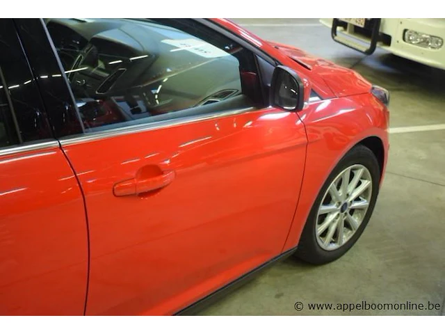 Stationwagen ford focus, diesel, 1499cm,88kw, 1e inschr 11/12/15, wf06xxgcc6fm44098, 77341km, co²-uitstoot 109g/km, euro6b, kenteken i+ii, gelijkvormigheidsattest, keuring tot 11/12/23, 2sleutels - afbeelding 2 van  15