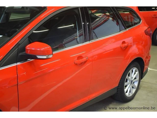 Stationwagen ford focus, diesel, 1499cm,88kw, 1e inschr 11/12/15, wf06xxgcc6fm44098, 77341km, co²-uitstoot 109g/km, euro6b, kenteken i+ii, gelijkvormigheidsattest, keuring tot 11/12/23, 2sleutels - afbeelding 8 van  15