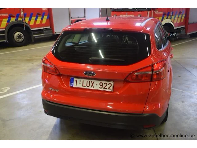 Stationwagen ford focus, diesel, 1499cm,88kw, 1e inschr 11/12/15, wf06xxgcc6fm44098, 77341km, co²-uitstoot 109g/km, euro6b, kenteken i+ii, gelijkvormigheidsattest, keuring tot 11/12/23, 2sleutels - afbeelding 12 van  15