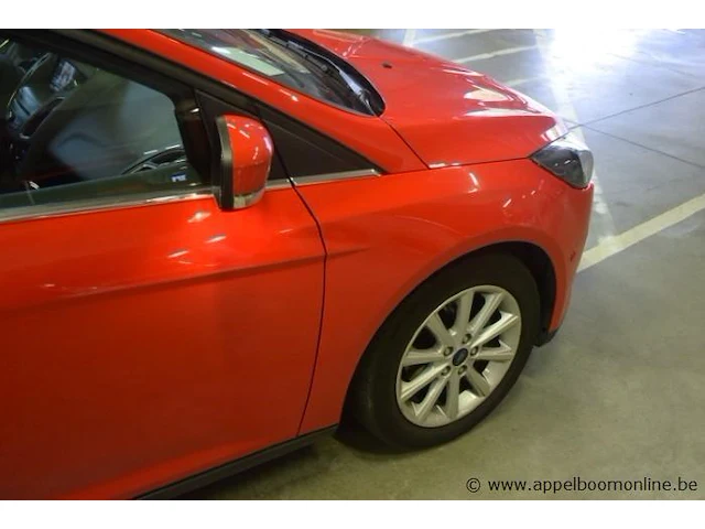Stationwagen ford focus, diesel, 1499cm,88kw, 1e inschr 11/12/15, wf06xxgcc6fm44112, 64970km, co²-uitstoot 109g/km, euro6b, kenteken i+ii, gelijkvormigheidsattest, keuring tot 11/12/23, 2sleutels - afbeelding 4 van  17