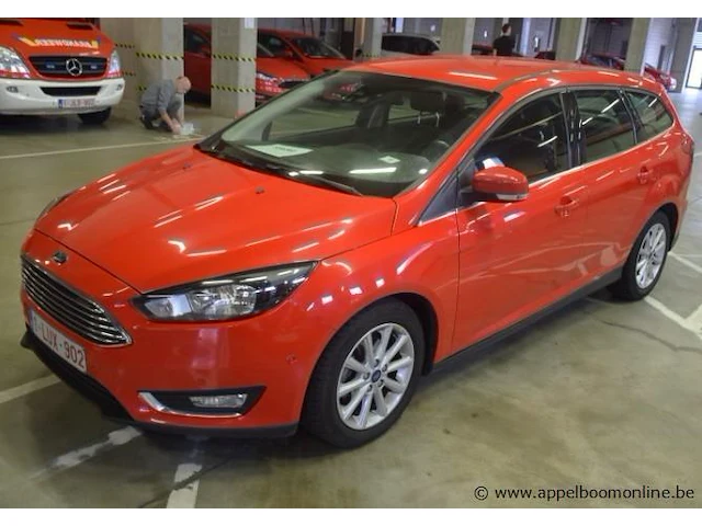 Stationwagen ford focus, diesel, 1499cm,88kw, 1e inschr 11/12/15, wf06xxgcc6fm44112, 64970km, co²-uitstoot 109g/km, euro6b, kenteken i+ii, gelijkvormigheidsattest, keuring tot 11/12/23, 2sleutels - afbeelding 1 van  17