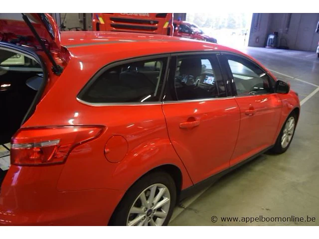 Stationwagen ford focus, diesel, 1499cm,88kw, 1e inschr 11/12/15, wf06xxgcc6fm44112, 64970km, co²-uitstoot 109g/km, euro6b, kenteken i+ii, gelijkvormigheidsattest, keuring tot 11/12/23, 2sleutels - afbeelding 16 van  17
