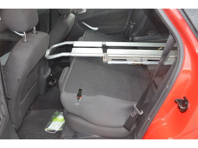 Stationwagen ford mondeo clippen, dienstwagen s10, type: ba7, variant: qyba1g, versie: 5cgbpw, ch.nr. wf0gxxgbbg8r48212 met boorddocumenten en sleutel - afbeelding 31 van  32