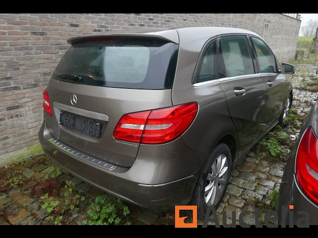 Stationwagen mercedes b 200 cdi (2013 - wdd 246 200 1j 151 274) - afbeelding 5 van  13