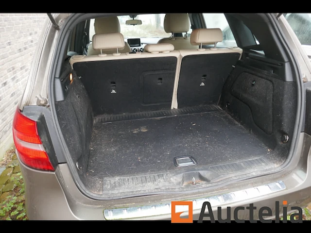 Stationwagen mercedes b 200 cdi (2013 - wdd 246 200 1j 151 274) - afbeelding 12 van  13