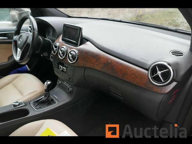 Stationwagen mercedes b 200 cdi (2013 - wdd 246 201 1j 160 895) - afbeelding 2 van  13