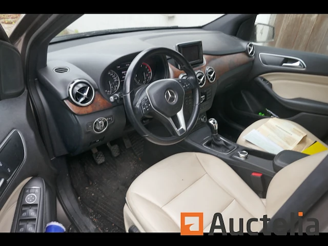 Stationwagen mercedes b 200 cdi (2013 - wdd 246 201 1j 160 895) - afbeelding 7 van  13