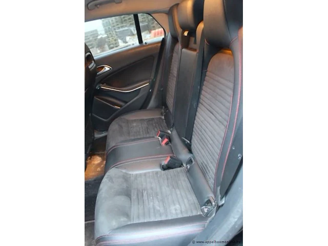 Stationwagen mercedes-benz cla 180d, diesel,1461cm³,80kw,1e inschr 14/6/18, wdd1179121n556644, 172574km,co²-uitstoot 104g/km,euro6b, zonder kenteken i+ii,gelijkvormigheidsattest,keuring tot 18/6/28, 1sleutel - afbeelding 10 van  20
