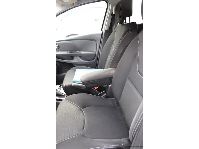 Stationwagen renault clio, benzine,1197cm³,88kw,1e inschr 21/1/15,vf17r400e52162332,km ng (km vlgs lste keuring dd 19/1/24: 146587km),co²-uitstoot 120g/km,euro5b,kentekenbewijs i (ii ontbreekt), gelijkvormigheidsattest,keuring tot 21/1/25, 2sleutels - afbeelding 3 van  15