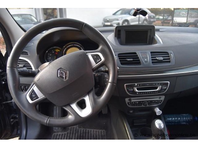 Stationwagen renault, megane, datum eerste insch 29/11/2011, vf1kz8g0646184840, 1461cm³, 81kw, euro 5, diesel, kilometerstand 221696km - afbeelding 6 van  17