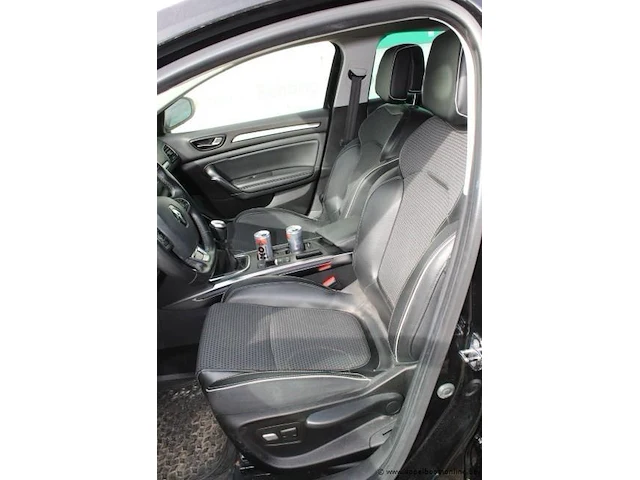 Stationwagen renault megane,diesel, 1461cm³,81kw,1e inschr 08/2/17, vf1rfb00x56232366, 180241km,co²-uitstoot ng, milieuklasse ng, kenteken i (ii ontbreekt), zonder gelijkvormigheidsattest, keuring tot 22/4/25, 1sleutel - afbeelding 9 van  22